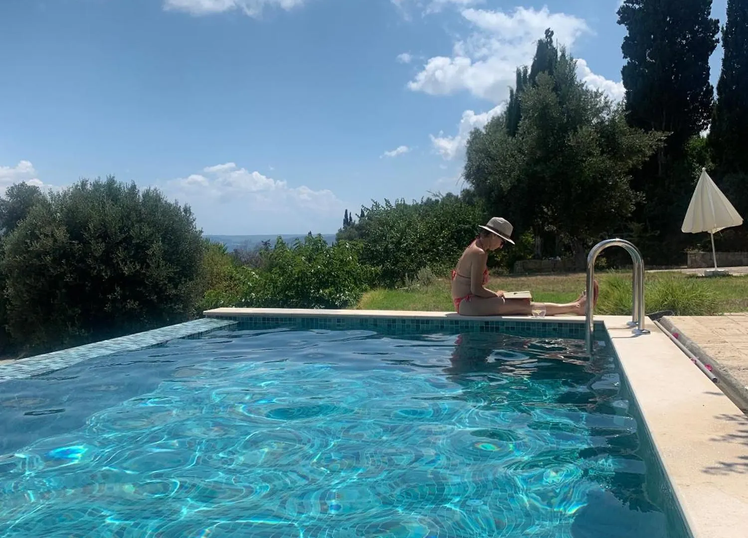 Ulysses Gardens - Villa Dimitra Kouvalata